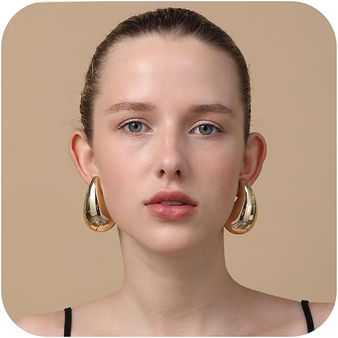 Lightweight Waterdrop Earrings: Embrace Elegance and Radiance